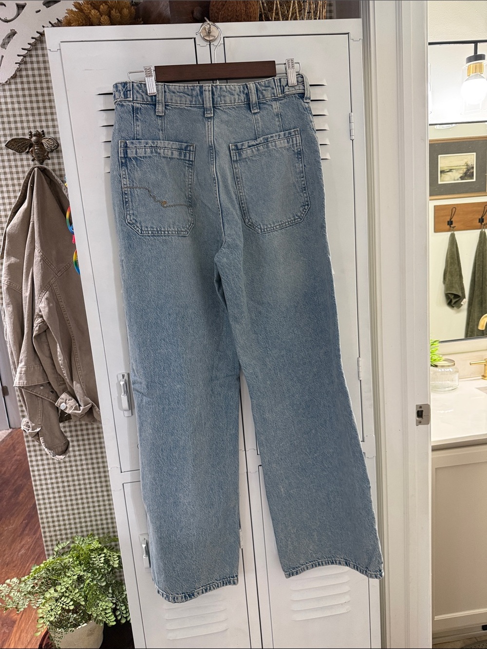 Free People Light Blue Wide-Leg Jeans with Patch Pockets - Picture 3 of 4